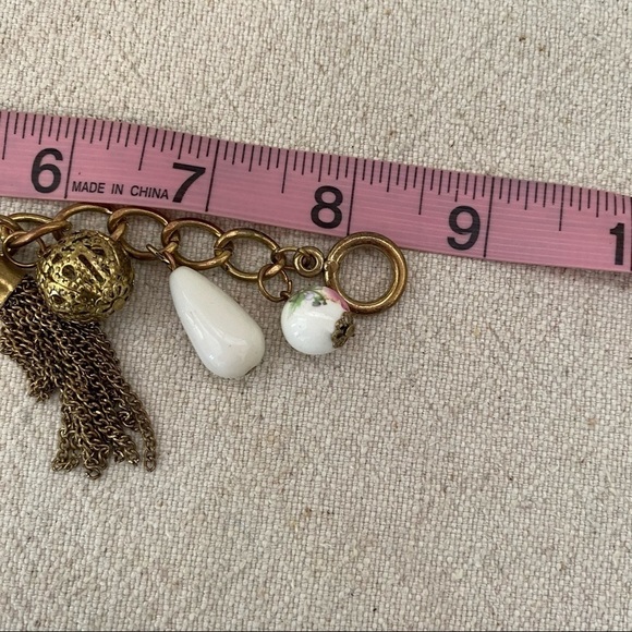 Vintage Romantic Feminine Charm Bracelet Gold Tone - Picture 10 of 10